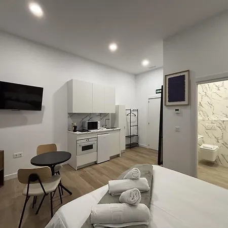 Апартаменты Gabika 1 *